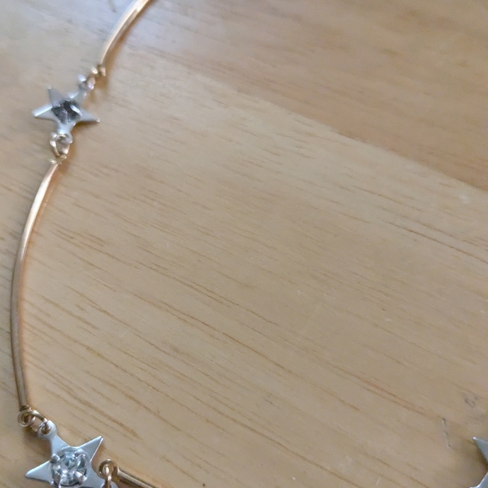 Stunning Gold and Silver Star Necklace - Picture 2 of 5